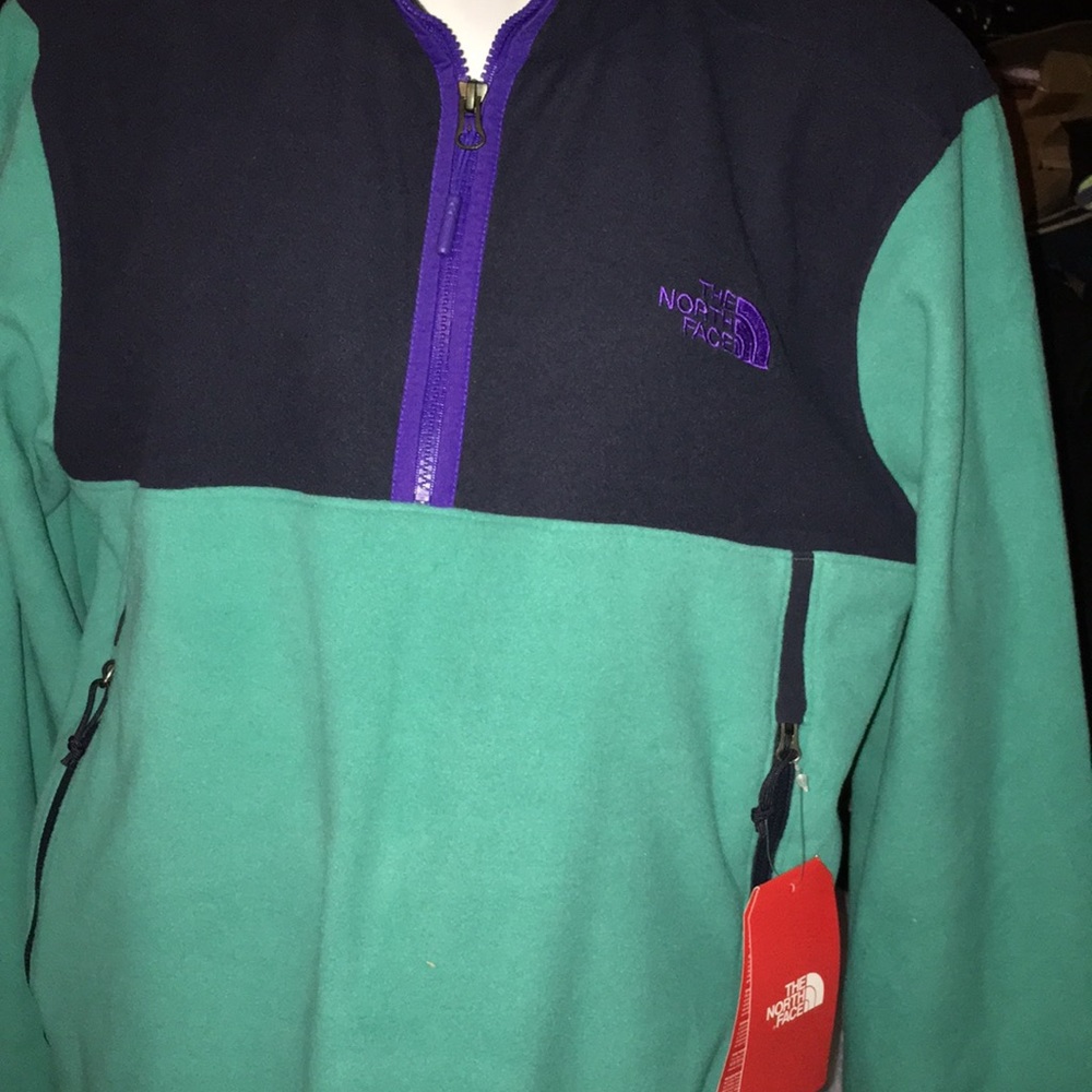 ❤️❤️NWT Gorgeous size Large  North Face 1/4 Fleece - Picture 6 of 8